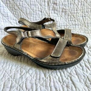Naot Sandals Womens 11 Size 42 Fado Gold Leather Strappy Low Wedge Clog Sandals